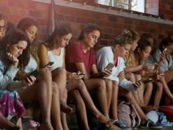 Новое исследование Motorola подтверждает высокую степень зависимости людей от смартфонов