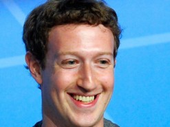 Марк Цукерберг назвал Тима Кука лгуном