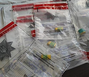 Отримував від 60 до 100 гривень: поліцейські спіймали студента, який робив закладки