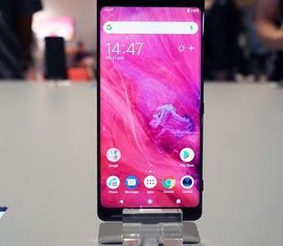 Sony отказалась делать "клоны iPhone X"