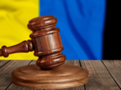 В Україні судитимуть шахрайку, яка видавала себе за майстриню з ремонту техніки