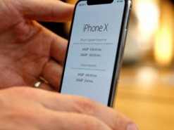iPhone X может подешеветь в начале 2018 года