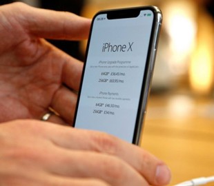 iPhone X может подешеветь в начале 2018 года