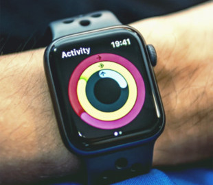 В новых Apple Watch можно будет отслеживать уровень сахара в крови