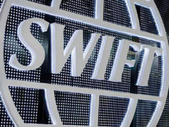 Беларусь хотят отключить от SWIFT