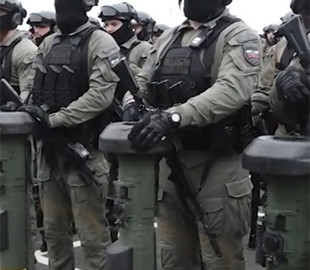 Вояки з "переносними системами для душа": у мережі вкотре висміяли "тік-ток бійців" кадирова