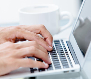 Украинский рынок труда во время войны: кому, где и сколько сейчас платят