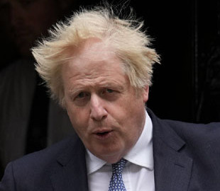 Екс-прем'єр Борис Джонсон може повернутися до журналістики після відставки, — The Guardian