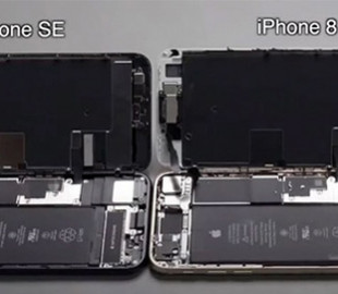 В видео сравнили внутренности iPhone 8 и iPhone SE 2020