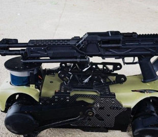 Роботи з ніжками навчилися стріляти з кулеметів точніше за людей: Китай може посилити ними армію