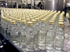 Налоговая провела интернет-закупки контрафактного алкоголя, результаты удивили всех