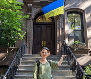 Будинок головної героїні серіалу "Секс і місто" прикрасили прапором України