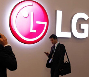 LG выпустит смартфон с «дырявым» дисплеем