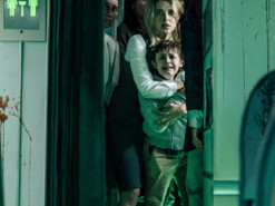 Netflix выпустил полноценный трейлер хоррора «Кроваво-красное небо» о вампире на самолёте с террористами