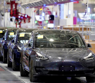 Tesla за май почти на треть увеличила поставки электромобилей в Китае