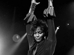 Sony покажет фильм об Уитни Хьюстон