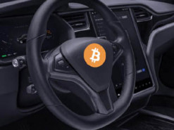 Акции Tesla опережают биткоин в 2020 году