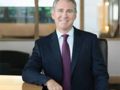 Підприємець-мільярдер розповів, чому віддалена робота спростить процес звільнення працівників