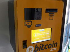 Владельцу биткоин-терминалов из Калифорнии грозит до 30 лет за отмывание денег