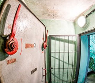 У містах по всій Росії таємно готують бомбосховища