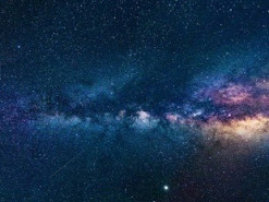 Телескоп Hubble снял удивительный комплекс облаков в космосе