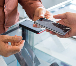 Раскрыты схемы обмана при ремонте смартфона