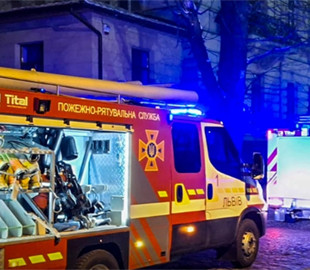 У Львові внаслідок вибуху акумулятора сталася пожежа