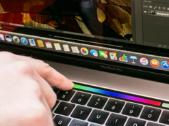 Apple придумала ноутбук с пятью дисплеями