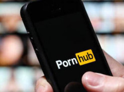 Крупнейший порносайт мира Pornhub удалил половину видео на сайте
