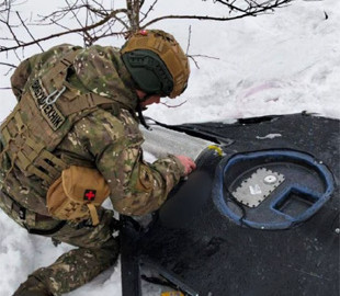 Вибухотехніки поліції Київщини знищили бойову частину дрона «Герань-2»