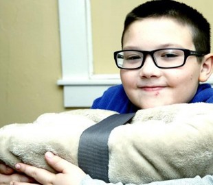 Девятилетний мальчик отказался от Xbox One ради бездомных