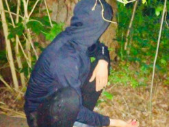 Збував наркотики через «закладки»: прикарпатські поліцейські затримали водія-наркоторговця