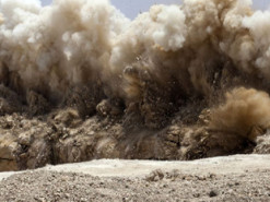 Мешканців Київщини попереджають про вибухи