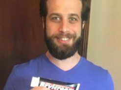 Мужчине пришла посылка, которую он заказывал восемь лет назад