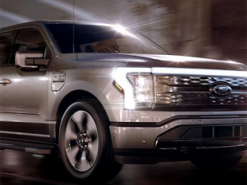 Ford переманила бывшего главного инженера Tesla и Apple