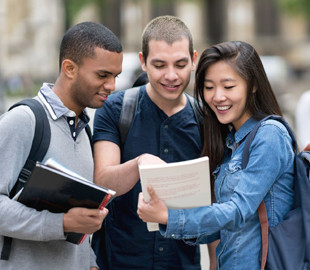 Українським студентам у Польщі оплатять навчання та житло: деталі програми