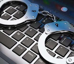 Запорожский студент изготавливал порнографию для знакомства с девушками