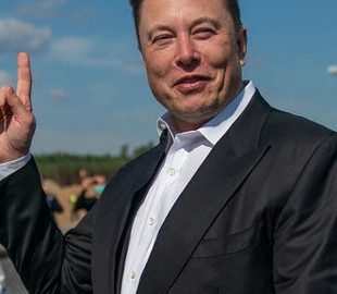 Вспышка коронавируса на заводе SpaceX Илона Маска: заболели 132 сотрудника