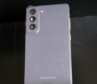 Samsung Galaxy S21 FE засветился на видео до официальной презентации