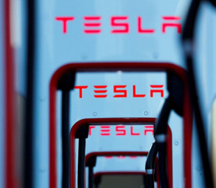 Рыночная стоимость Tesla превысила $100 млрд