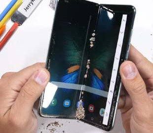 Обновленный Samsung Galaxy Fold с гибким экраном испытали на прочность