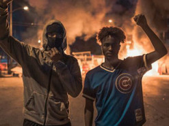 Facebook закрыл группы, в которых призывали идти на протесты в США с оружием