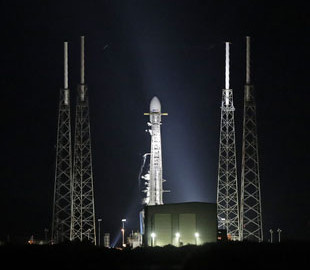 SpaceX отложила запуск 60 интернет-спутников