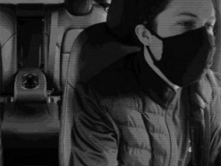 Хакер зламав Tesla і з’ясував, що саме знімає камера над дзеркалом заднього виду