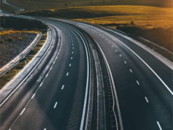 Уряд зробив ще один крок до впровадження платних доріг для вантажівок