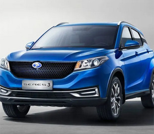 Один из самых дешевых электрических кроссоверов едет в Европу