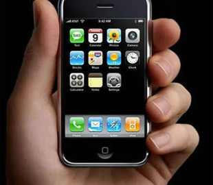 Тім Кук назвав запуск iPhone улюбленим моментом в історії Apple