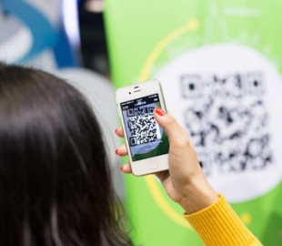 Коронавирус в Китае отслеживают при помощи цветных QR-кодов