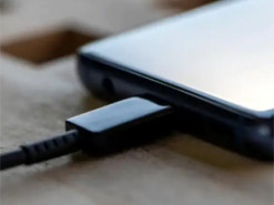 Не дайте зловмисникам зламати свій смартфон: 7 простих та робочих порад