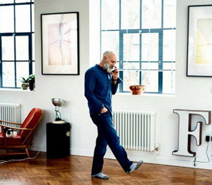 Учёные придумали, как вырабатывать электричество при ходьбе по деревянному полу